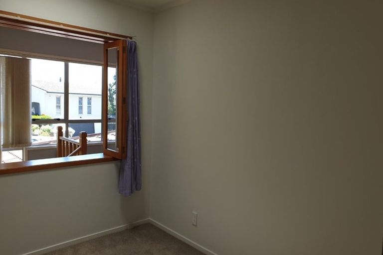 Photo of property in 102 Sartors Avenue, Browns Bay, Auckland, 0630