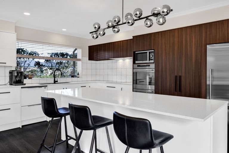 Photo of property in 6 Edna Wills Place, Hawera, 4610