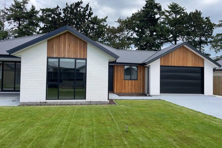 Photo of property in 5 Jag Way, Tinwald, Ashburton, 7700