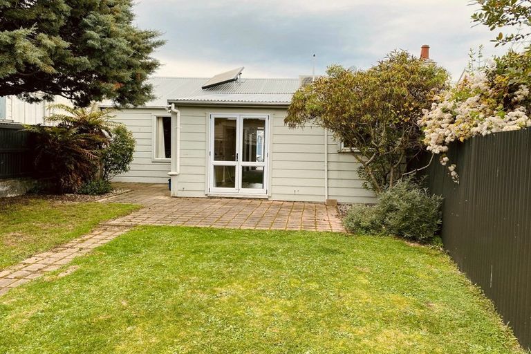Photo of property in 14 Peel Street, Mornington, Dunedin, 9011