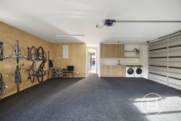 Photo of property in 16 Robrosa Street, Wanaka, 9305