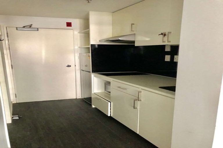 Photo of property in Cintra Apartments, 7l/3 Whitaker Place, Grafton, Auckland, 1010