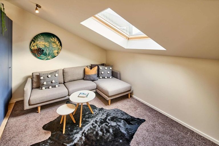 Photo of property in Courtenay Mews Apartments, 19/14 Alpha Street, Te Aro, Wellington, 6011