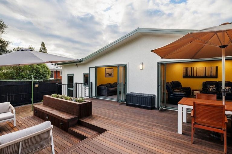 Photo of property in 16 Cranwell Place, Hillcrest, Hamilton, 3216