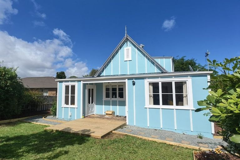 Photo of property in 57 Marendellas Drive, Bucklands Beach, Auckland, 2014
