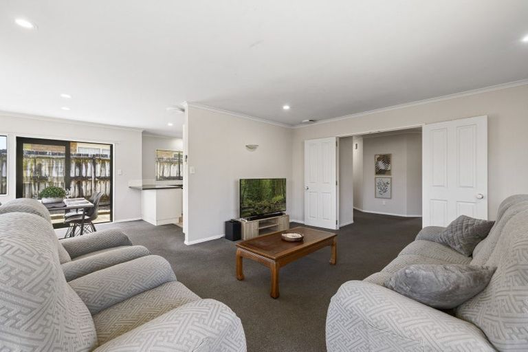 Photo of property in 53 Dalton Drive, Papamoa Beach, Papamoa, 3118