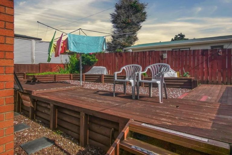 Photo of property in 45 Aldern Road, Massey, Auckland, 0614