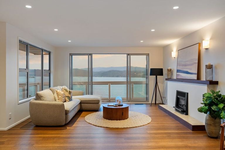 Photo of property in 128 Seatoun Heights Road, Seatoun, Wellington, 6022