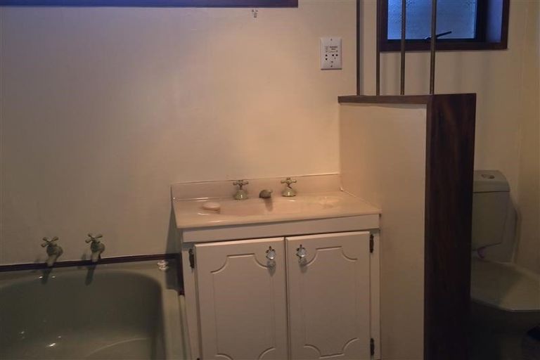 Photo of property in 29 Lochend Street, Musselburgh, Dunedin, 9013