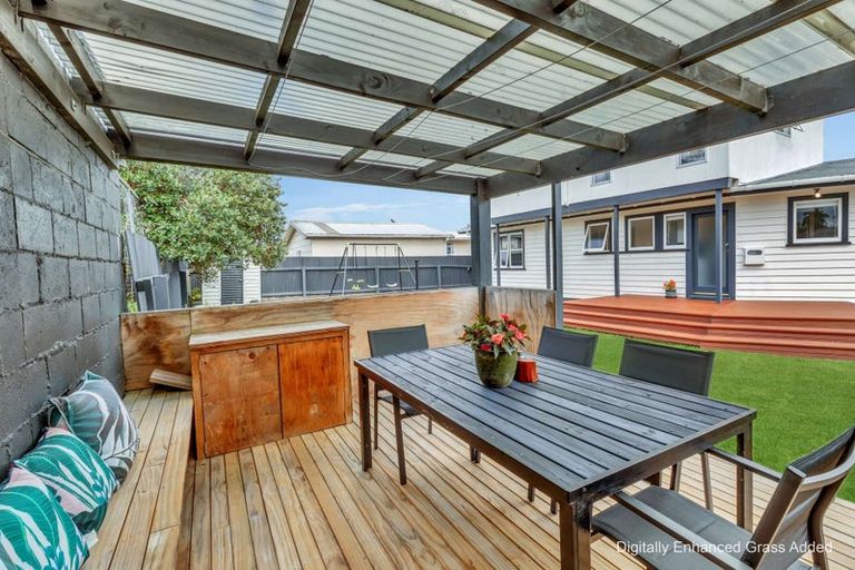 Photo of property in 8 Cohen Place, Milson, Palmerston North, 4414