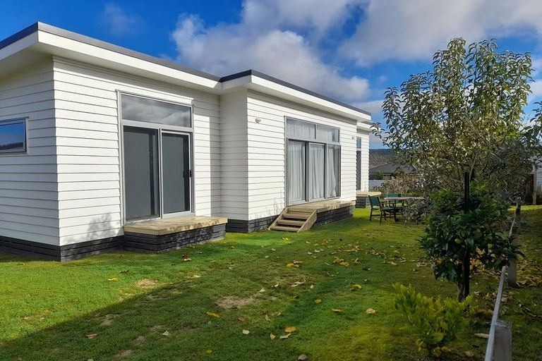 Photo of property in 100 Kenrigg Road, Kinloch, Taupo, 3377