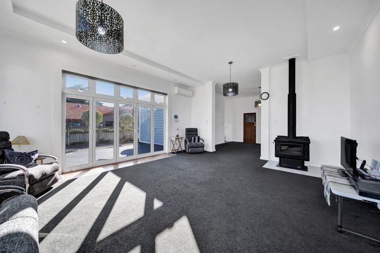 Photo of property in 21 Maire Street, Hawera, 4610