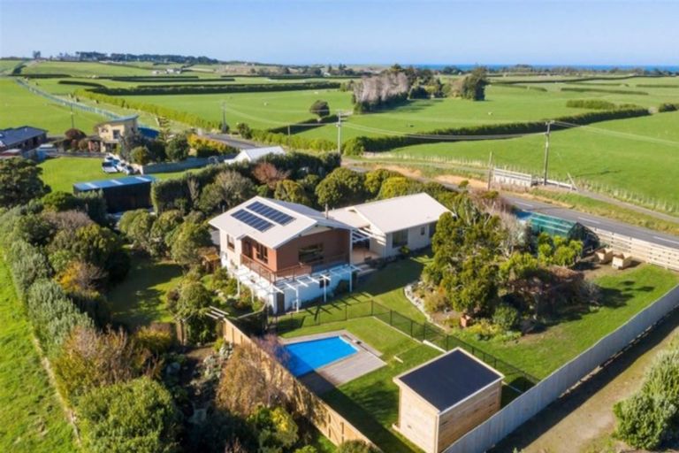 Photo of property in 56 Denby Road, Hawera, 4672