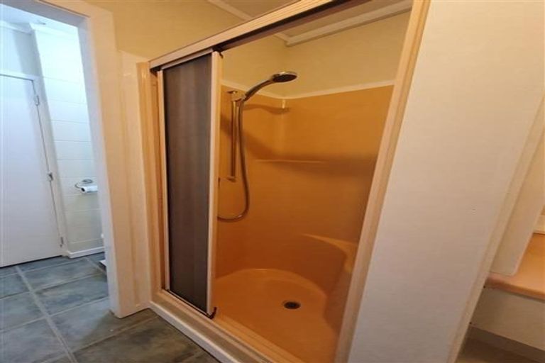 Photo of property in 98 Stredwick Drive, Torbay, Auckland, 0630