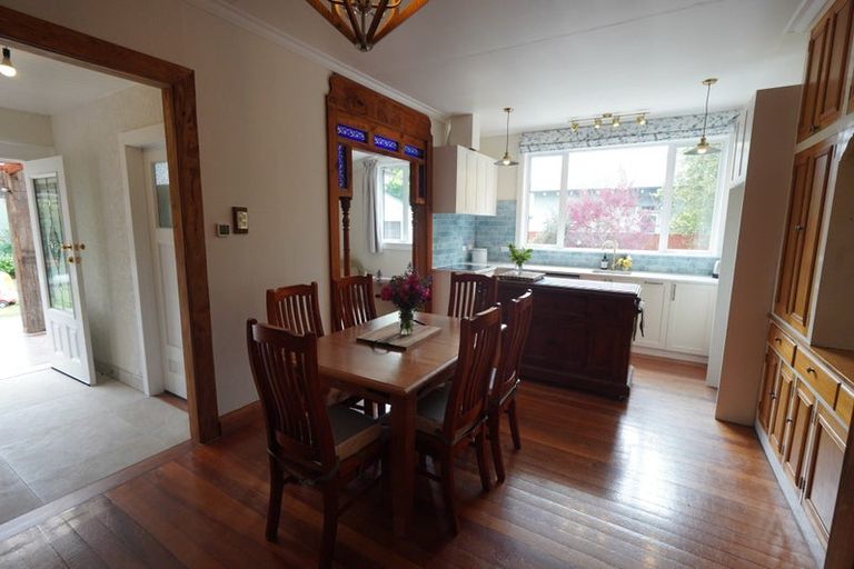 Photo of property in 73 Argyle Avenue, Takaro, Palmerston North, 4410