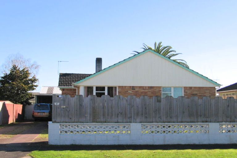 Photo of property in 8 Croall Crescent, St Andrews, Hamilton, 3200