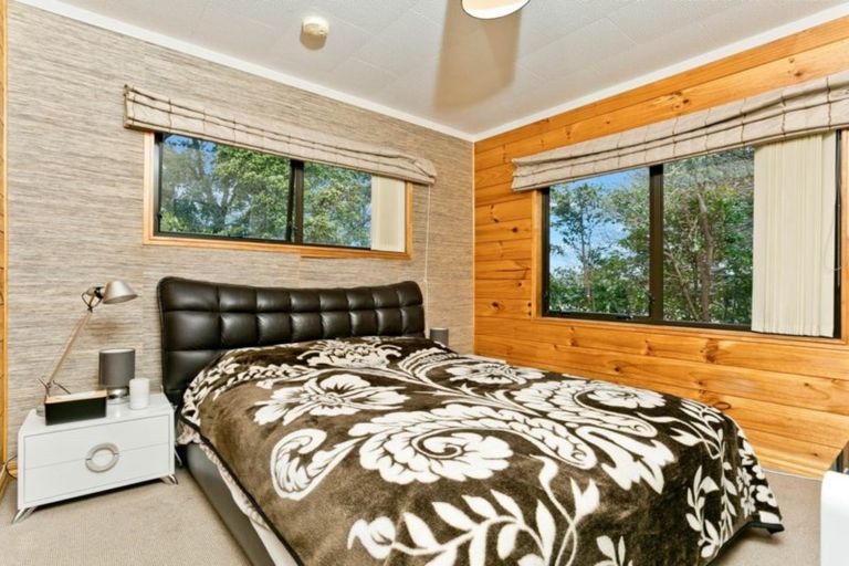 Photo of property in 2/32 Trinidad Road, Sunnynook, Auckland, 0620