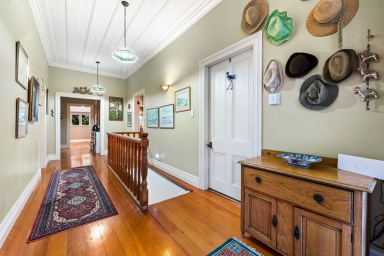 Photo of property in 71 Hamilton Road, Waimauku, 0881