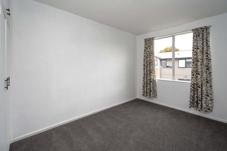 Photo of property in 4/19 Hargest Crescent, Sydenham, Christchurch, 8023