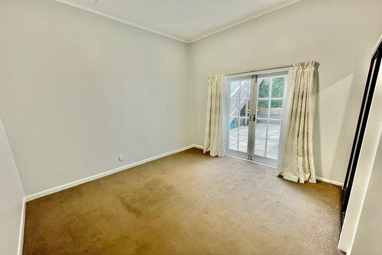 Photo of property in 73 Majoribanks Street, Mount Victoria, Wellington, 6011