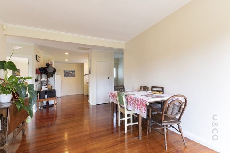 Photo of property in 79 Annandale Road, Kumeu, 0891