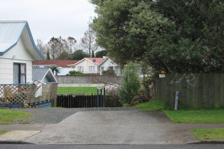 Photo of property in 1/51 Redcrest Avenue, Red Hill, Papakura, 2110