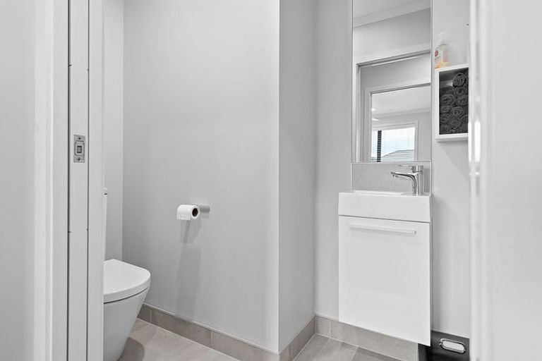 Photo of property in 2 Oderings Place, Huntington, Hamilton, 3210