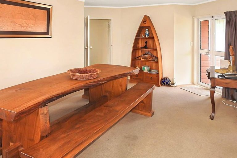 Photo of property in 9 Koputara Road, Himatangi Beach, Foxton, 4891