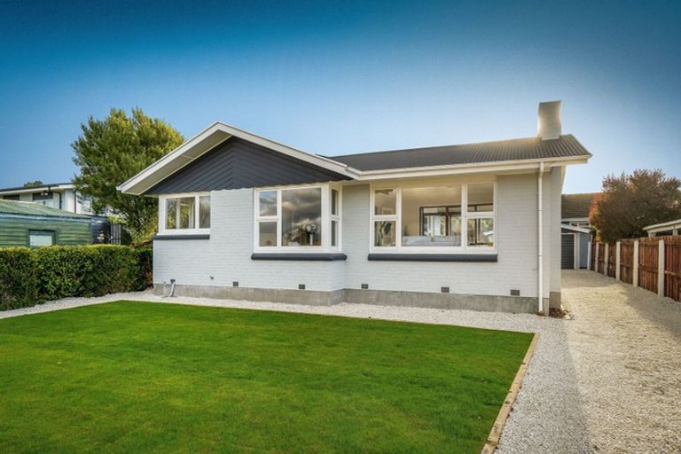 Photo of property in 265 Wainoni Road, Avondale, Christchurch, 8061