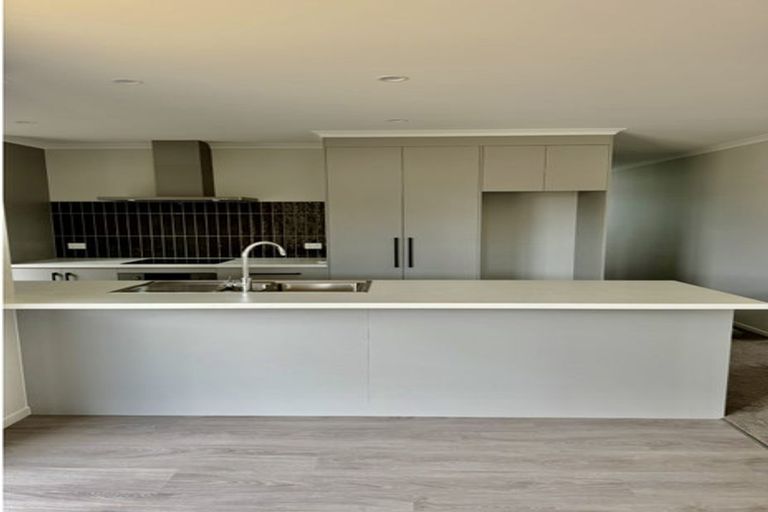 Photo of property in 49 Tamapahore Boulevard, Papamoa Beach, Papamoa, 3118