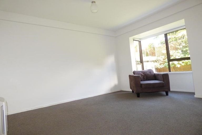 Photo of property in 3/59 Norwood Road, Bayswater, Auckland, 0622