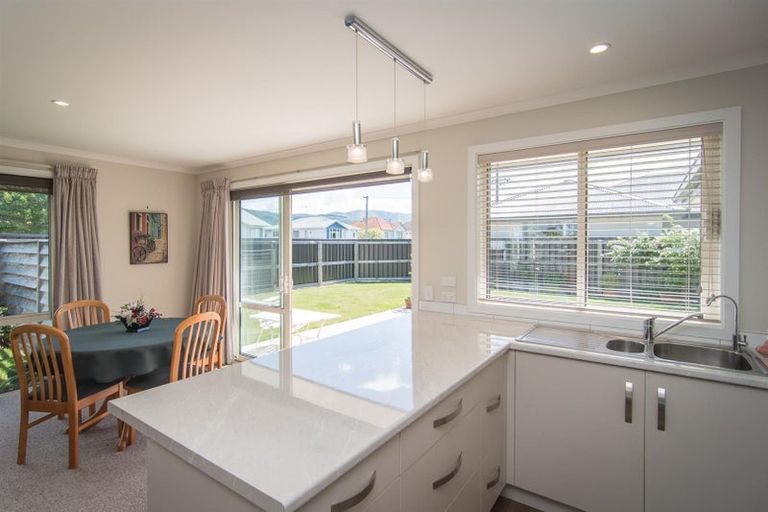 Photo of property in 36 Rhodes Street, Waimate, 7924
