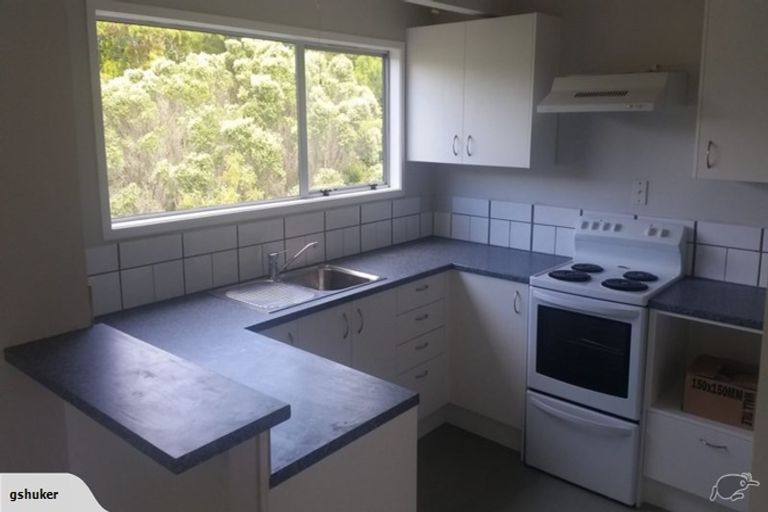 Photo of property in 1/18 Woodlands Crescent, Browns Bay, Auckland, 0630