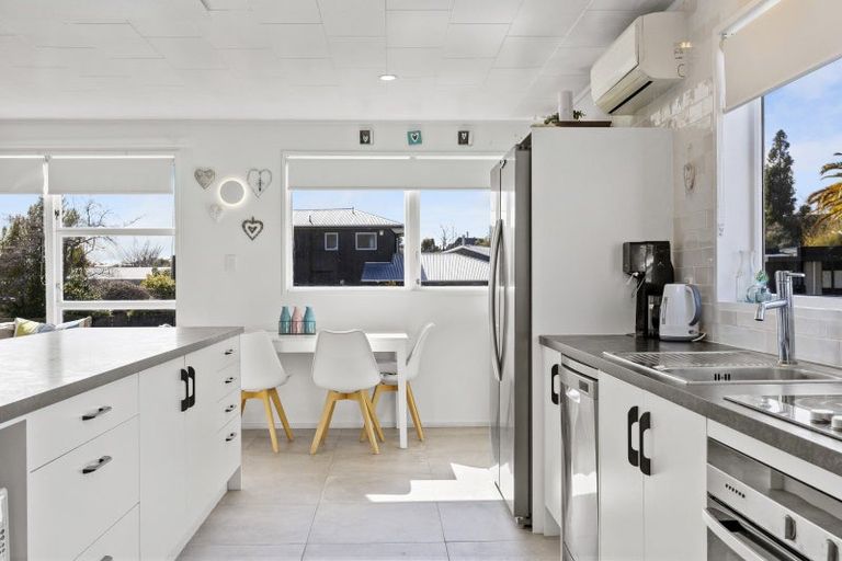 Photo of property in 29 Hyde Avenue, Richmond Heights, Taupo, 3330