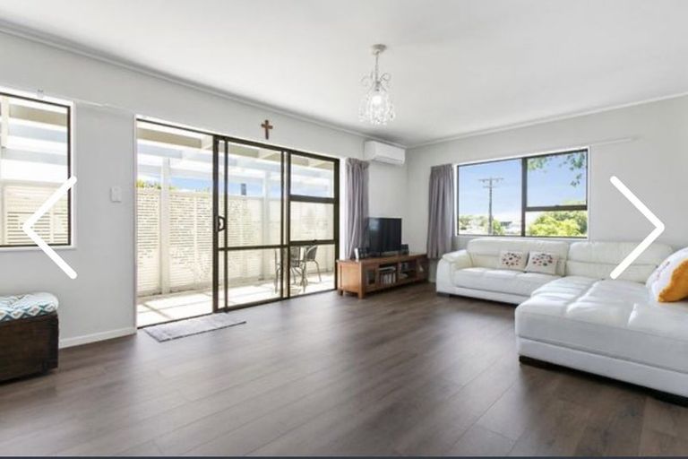 Photo of property in 1/2 West Street, Papakura, 2110