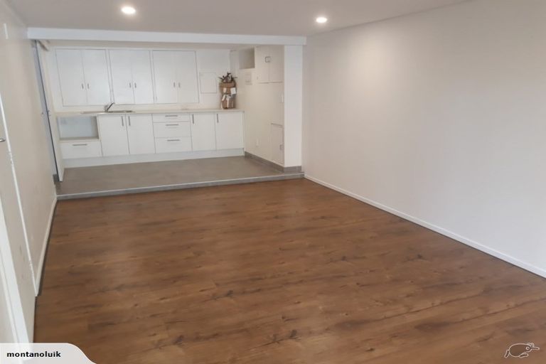 Photo of property in 92 Sylvia Road, Hillcrest, Auckland, 0627