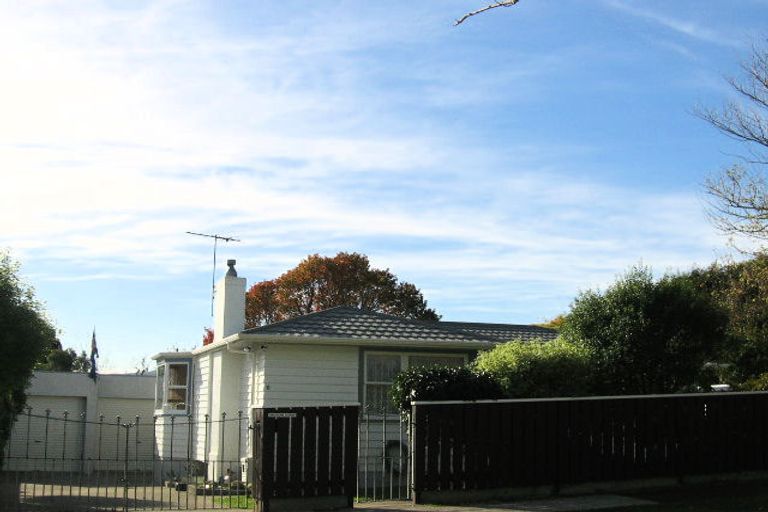 Photo of property in 3 Dalton Grove, Stokes Valley, Lower Hutt, 5019