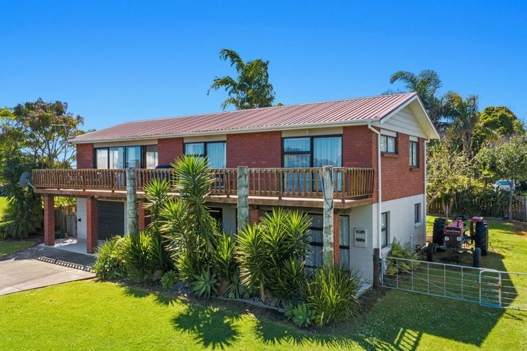 Photo of property in 5m Te Kaha Hotel Road, Te Kaha, 3199
