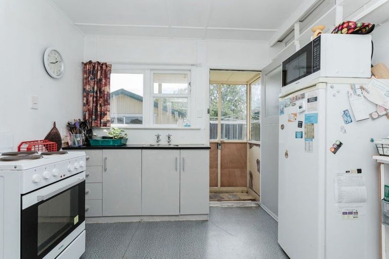 Photo of property in 11 Waterloo Street, Dannevirke, 4930
