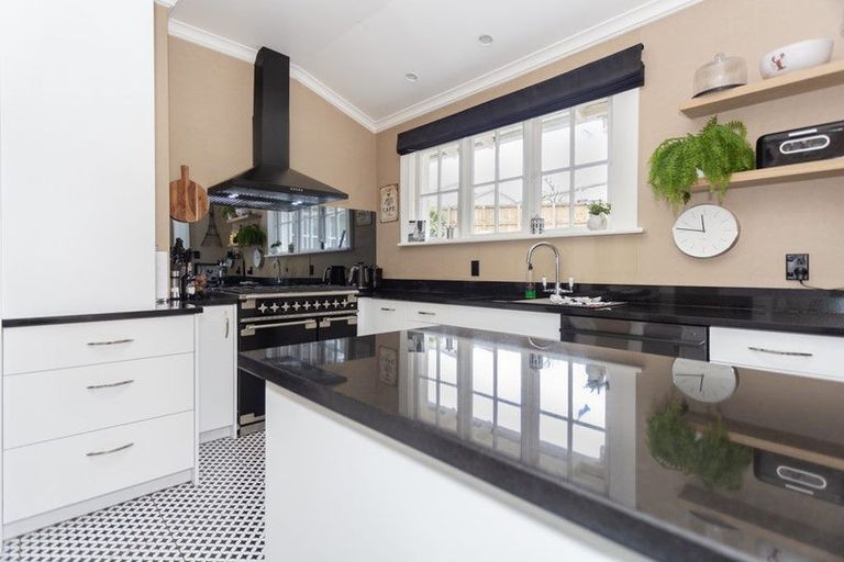 Photo of property in 45 Severn Street, Oamaru, 9400