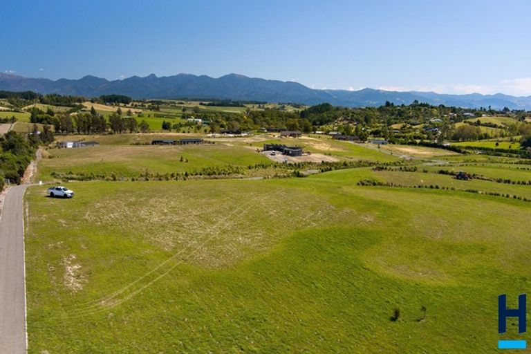 Photo of property in 33 Te Papa Lane, Tasman, 7173