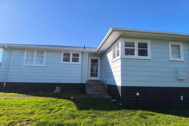 Photo of property in 220 Balmoral Drive, Tokoroa, 3420