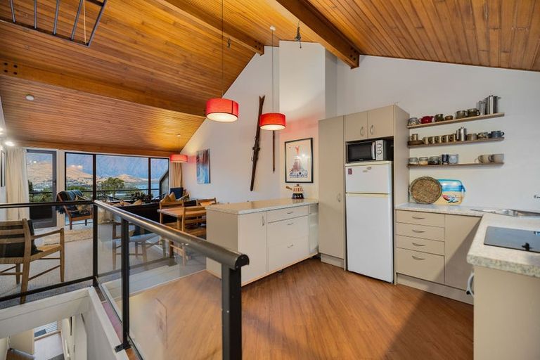Photo of property in Alpine Meadows Apartments, 135w Fernhill Road, Fernhill, Queenstown, 9300