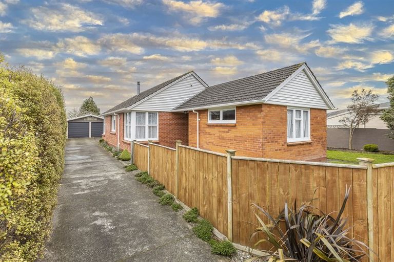 Photo of property in 17 London Terrace, Awapuni, Palmerston North, 4412