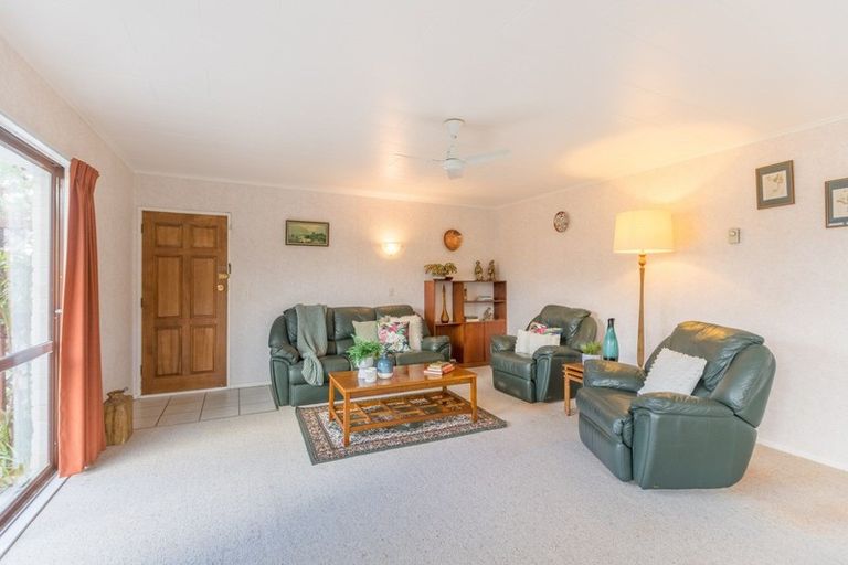 Photo of property in 441a Te Moana Road, Waikanae, 5036