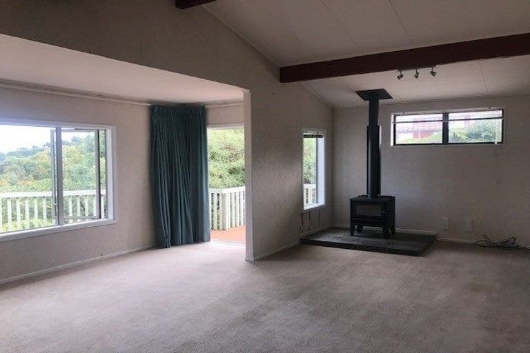 Photo of property in 17 City View Grove, Harbour View, Lower Hutt, 5010