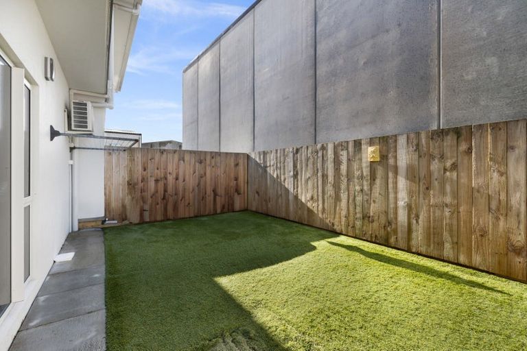 Photo of property in 80b Market Place, Papamoa Beach, Papamoa, 3118