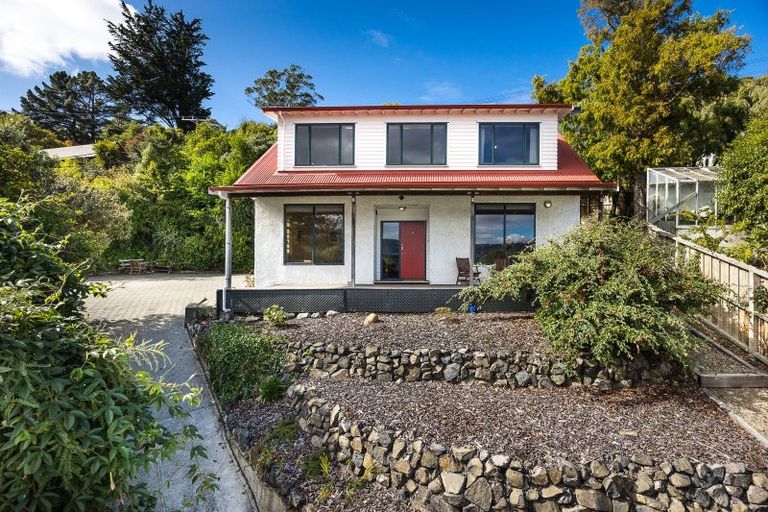 Photo of property in 6 Doon Street, Vauxhall, Dunedin, 9013