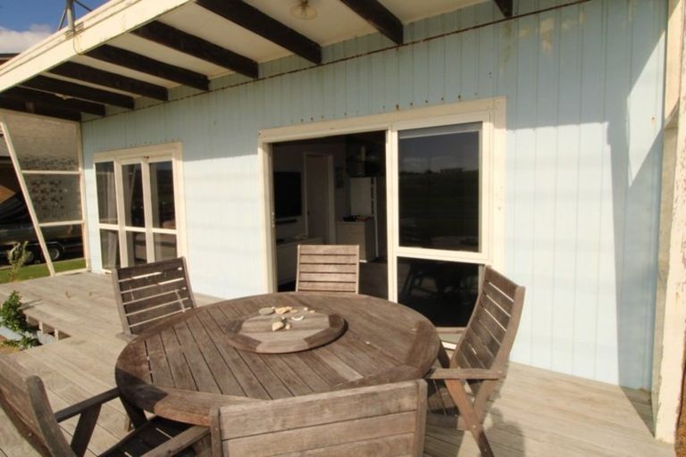 Photo of property in 37 Bluff Road, Kuaotunu West, Whitianga, 3592