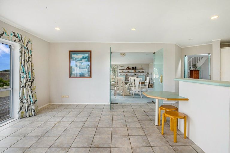 Photo of property in 83 Onetaunga Road, Chatswood, Auckland, 0626